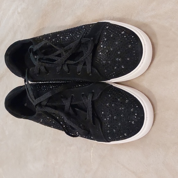 Kenneth Cole New York Kam sneakers black Leather with rhinestones Sz 9.5 M - Picture 2 of 16